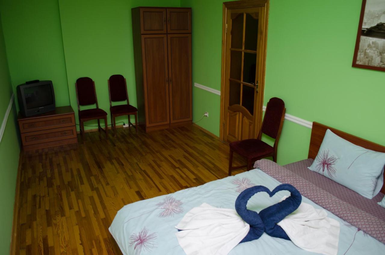 Babylon Apartments Ривне Екстериор снимка